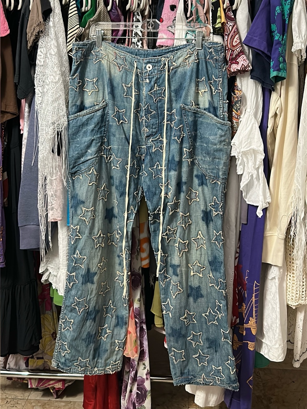 Magnolia Pearl Star Appliqué O’Keefe Jeans